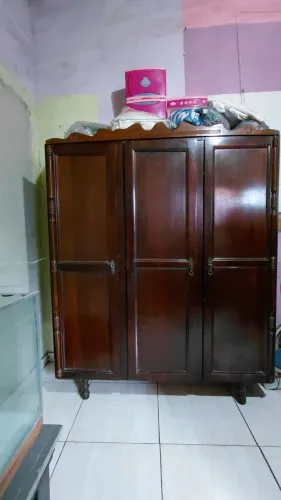 Guarda roupas com cama de casal