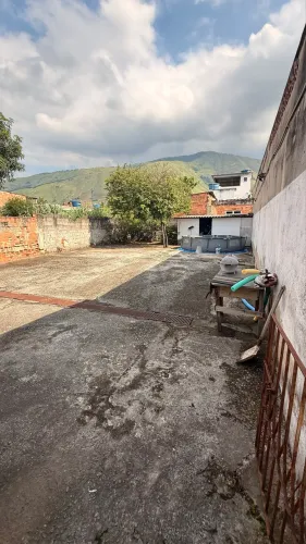 Vendo casa + loja independente em Jardim Nova era - Nova Iguaçu 