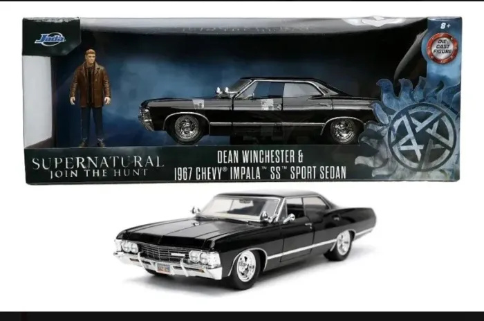 Impala 1967 Supernatural 1:24 + Dean Winchester Colecionável