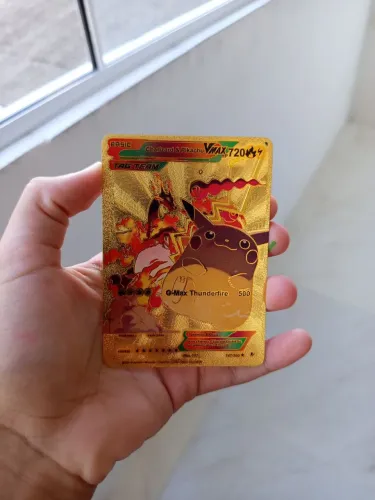 carta rara de pokémon Charizard & Pikachu