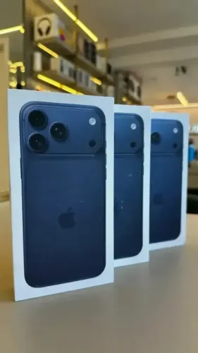 iPhone 17 Pro Max 256GB Azul / Novo, Lacrado / até 18x / Compra Segura em Loja Física