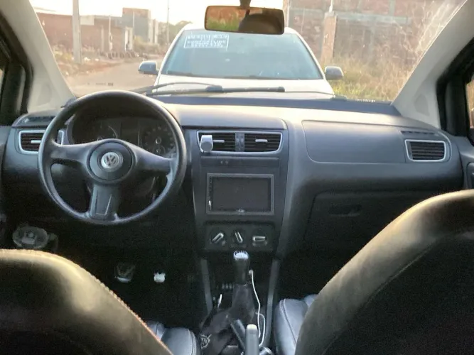 Volkswagen Fox 1.0 MI Total Flex 8V 5P 2011