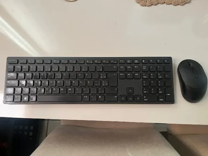 Teclado e mouse sem fio Dell Pro KM5221W