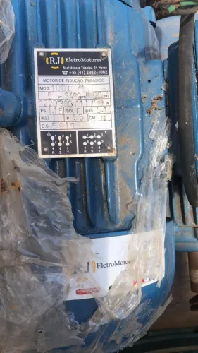Motor de indução trifásico blindado WEG 5 vc 220/380