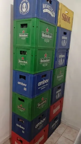 Engradados de cerveja usado