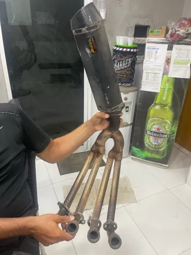 Escapamento para XJ6