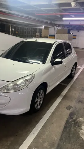 Peugeot 207 Active 1.4 Flex 8V 5P 2014