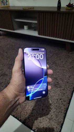 iPhone 16 Pro Max de 1 TB de armazenamento