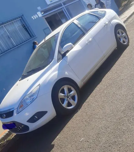 Ford Focus 1.6 S/se/se Plus Flex 8v/16v 5P 2013