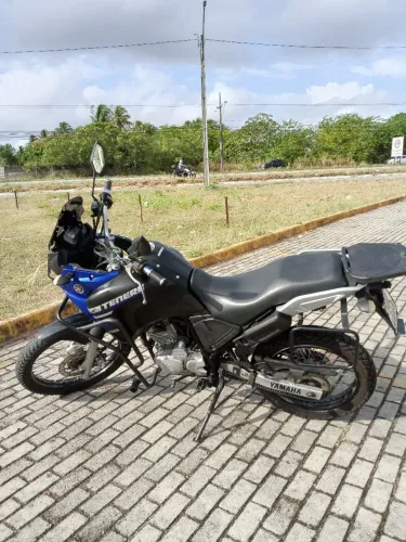 Moto a venda bem conservada 