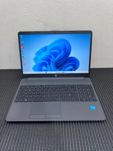 Notebook HP Intel Core i3-11th | 16GB RAM | SSD NVMe 256GB | Tela 15.6 Polegadas