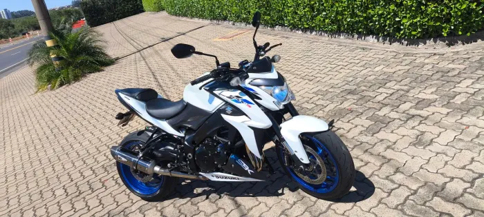 SUZUKI GSX S1000