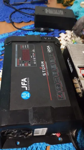 Vendo fonte automotivo módulo de mil e um de 400