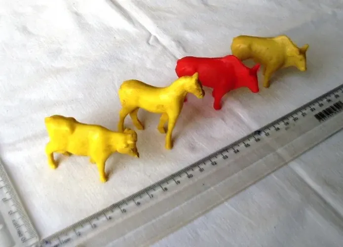 Brinquedos - Miniaturas Colecionáveis Antigas - Animais de Fazendinha - Anos 70