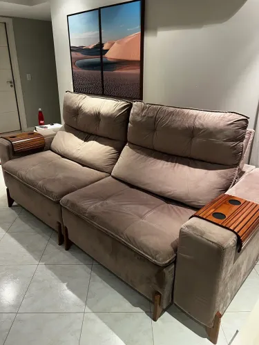 Sofá cama pouco usado em estado de novo