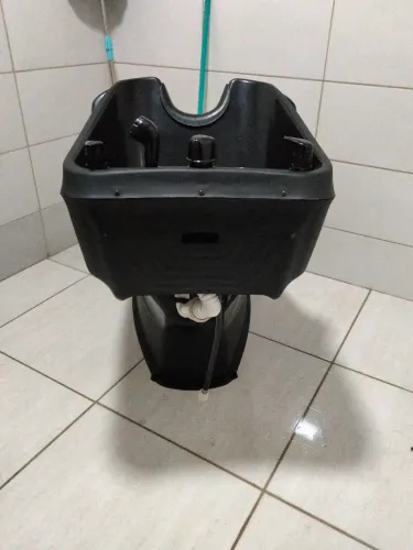 Lavatório novo já vem com a ducha ? e suporte de shampoo e condicionador