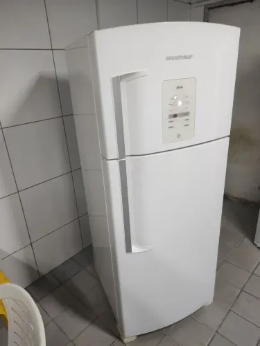 Geladeira Brastemp frost free gelando pintura original de fábrica faço entrega