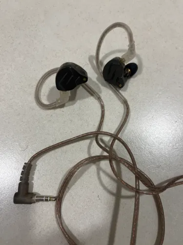 Fone de ouvido ZSN PRO