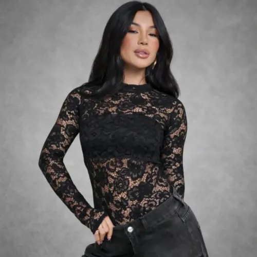 Body renda preto manga longa