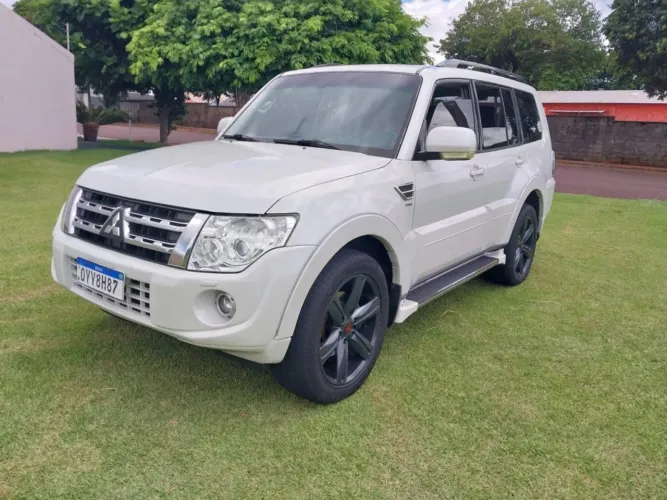 Mitsubishi Pajero 3.2 4X4 T.i. Dies. 5P AUT 2014