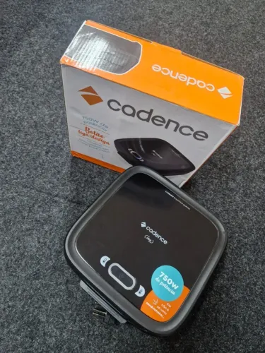 Sanduicheira Elétrica Cadence Click - 750W - 220V - Produto Novo - Caixa Aberta