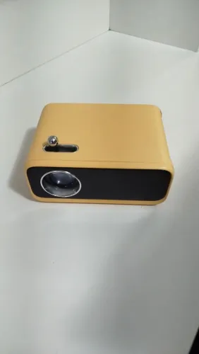 Projetor Wanbo XS01 Amarelo + Controle e Cabo HDMI
