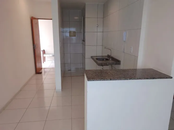 Alugo apto 65 mq com cozinha, 2 quartos e 2 banheiros