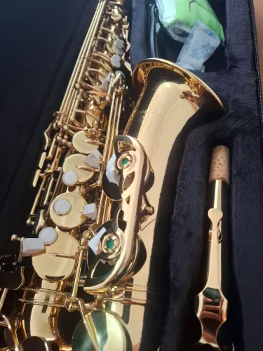 Saxofone Alto Eb (instrumento novo)