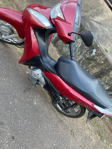 Moto 125 biz , no ponto de transferir 68