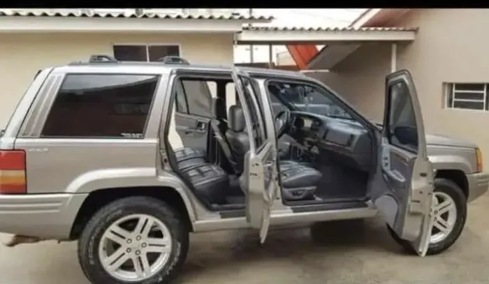 Jeep Grand Cherokee Limited 5.2 Aut. 1998
