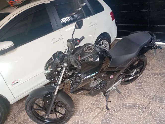 Fz 15