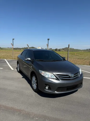 Toyota Corolla Altis 2.0 Flex 16V Aut. 2012