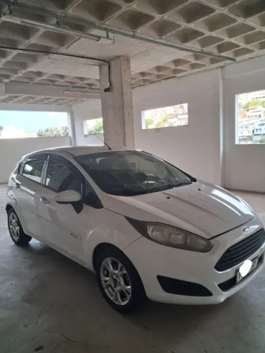 Ford Fiesta 1.5 16V Flex Mec. 5P 2015