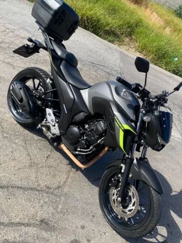 FAZER 250 2024