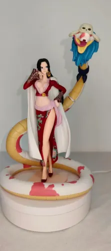Action figura Boa + Salomé coleção One Piece