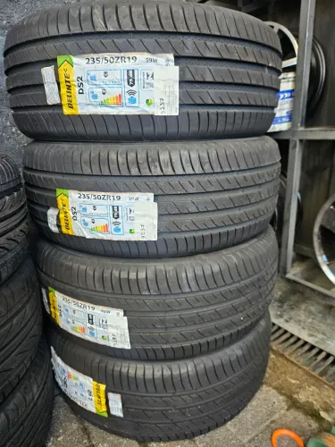 Pneu 235/50r19 delinte novo 