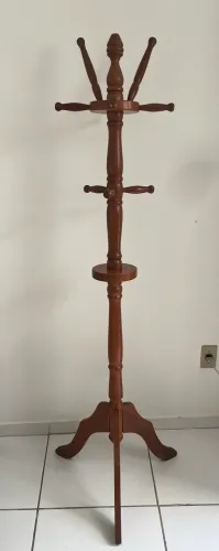 CABIDEIRO DE CHÃO DE MADEIRA MACIÇA