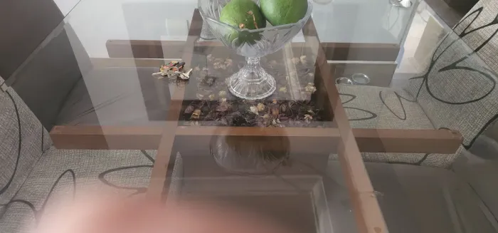 Sala de jantar e seis cadeiras