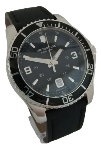 Relógio Victorinox Meverick 41 mm