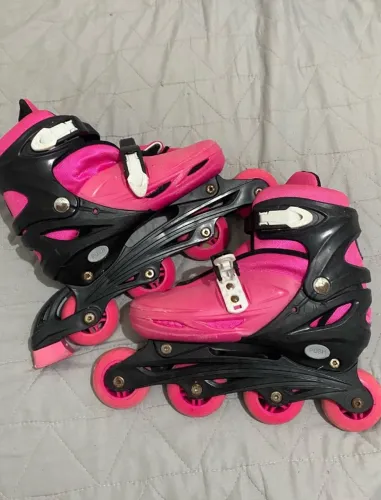 Patins ajustável na cor rosa 37-40