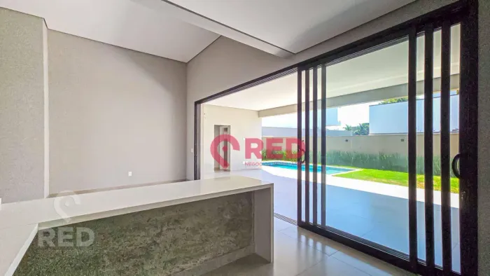 Casa com 3 quartos à venda, 261 m² por R$ 2.300.000 - Alphaville Nova Esplanada - Votorant