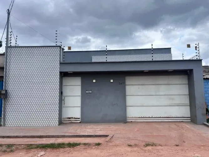 CASA À VENDA