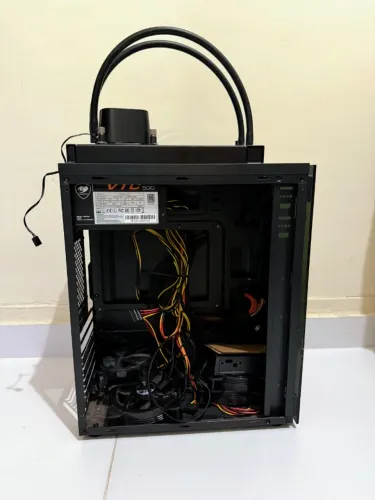 DOAÇÃO de gabinete + fonte + water cooler