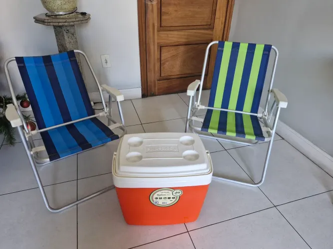 Kit Praia - cadeiras e inoportuno térmico