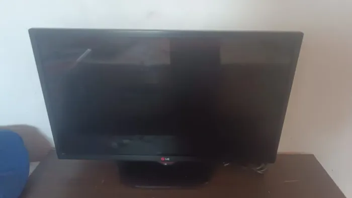 TV LG 32 POLEGADAS NAO E SMART SEMINOVA