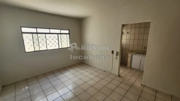 Apartamento para locação no bairro Boa Vista com 01 dormitório.