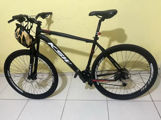 Bicicleta KSW Aro 29 quadro tamanho 21, peças Shimano