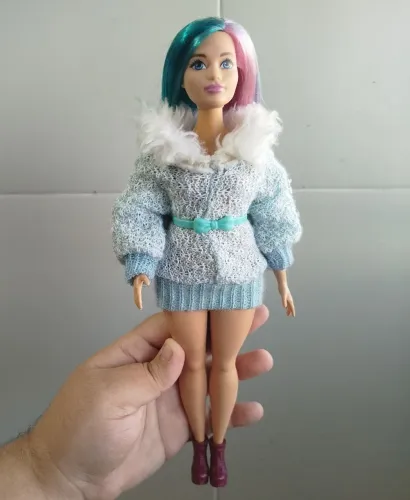 Barbie Curvy (Mattel)