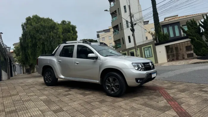 Renault Duster Oroch Dyna. 2.0 Hi-flex 16V Mec. 2016