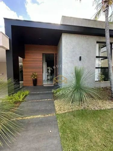 LINDA CASA DE ALTO PADRÃO NO CONDOMÍNIO CANTO DEL BOSCO VALINHOS/SP